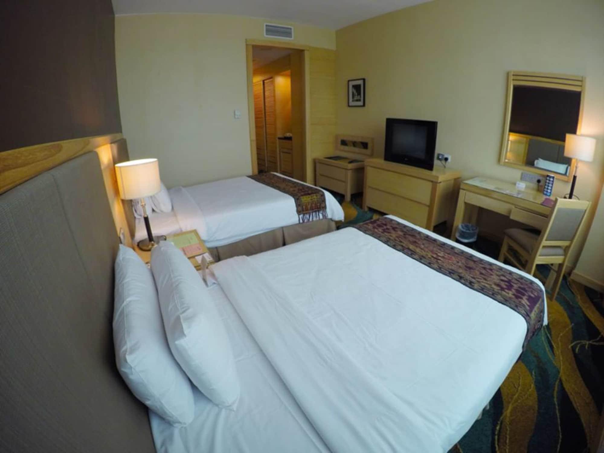Imperial Palace Hotel Miri Extérieur photo