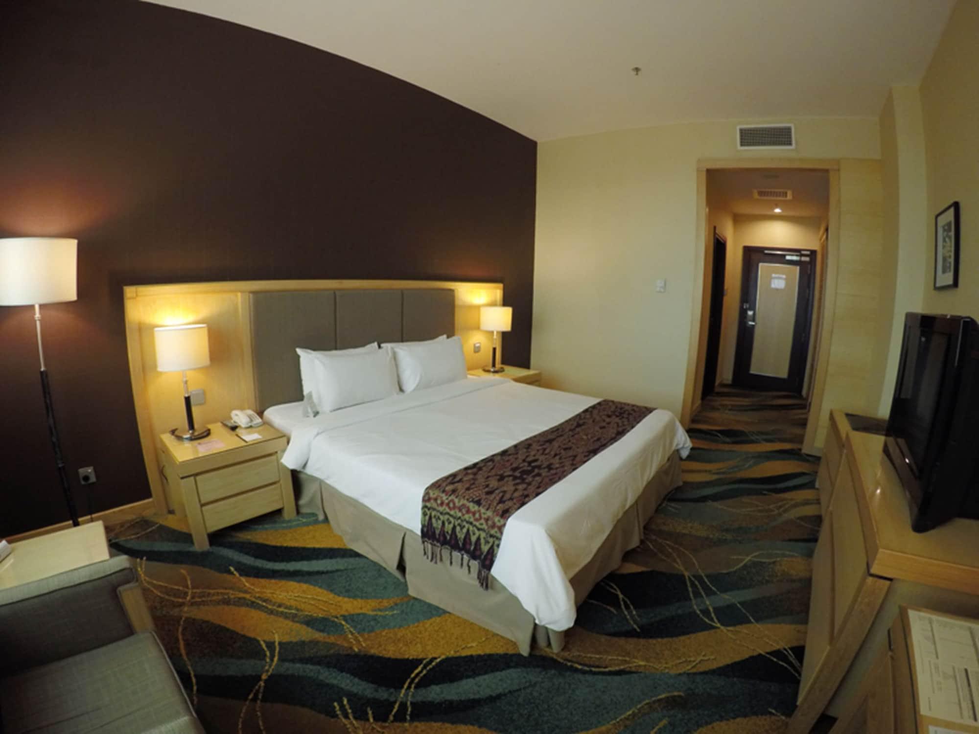 Imperial Palace Hotel Miri Extérieur photo