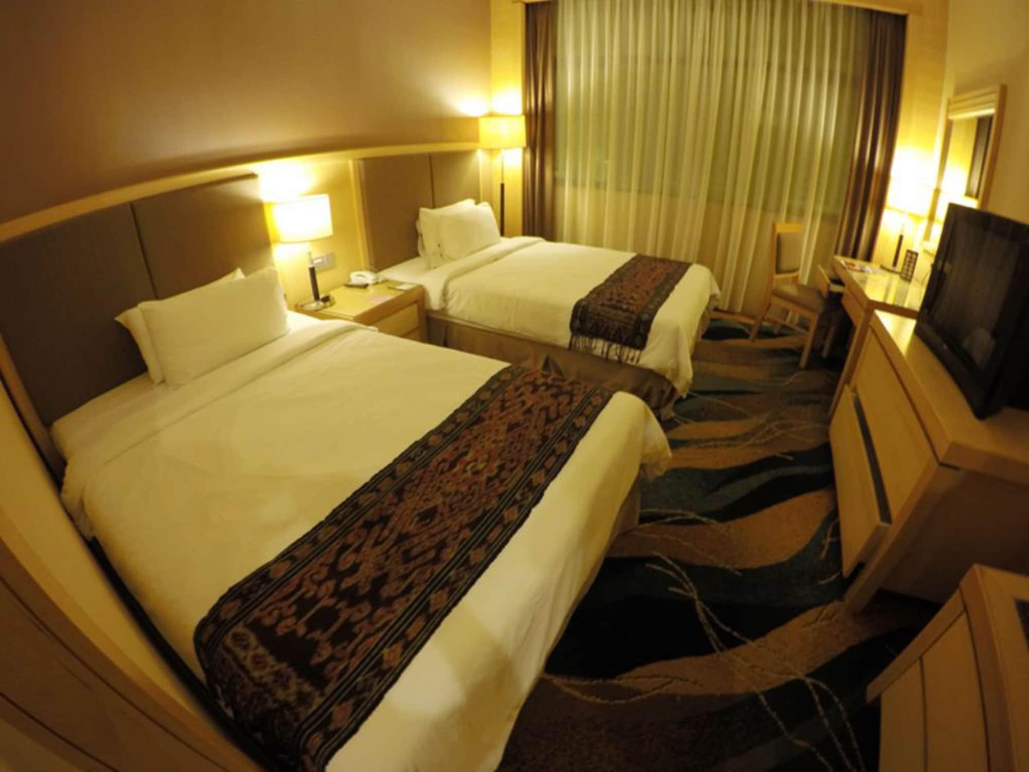 Imperial Palace Hotel Miri Extérieur photo