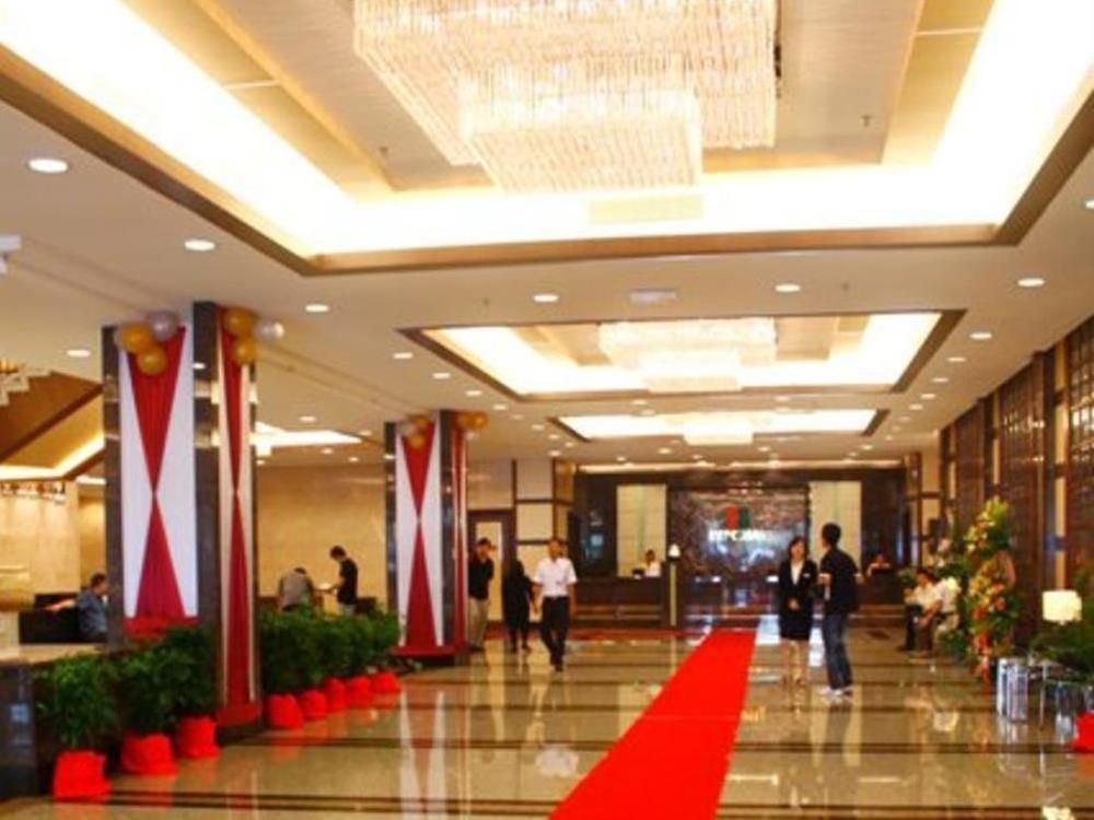 Imperial Palace Hotel Miri Extérieur photo