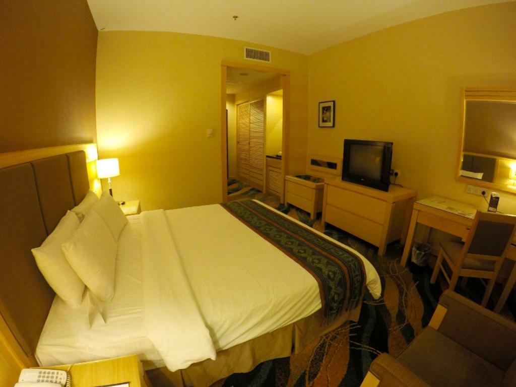 Imperial Palace Hotel Miri Extérieur photo