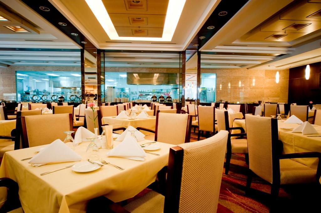 Imperial Palace Hotel Miri Extérieur photo